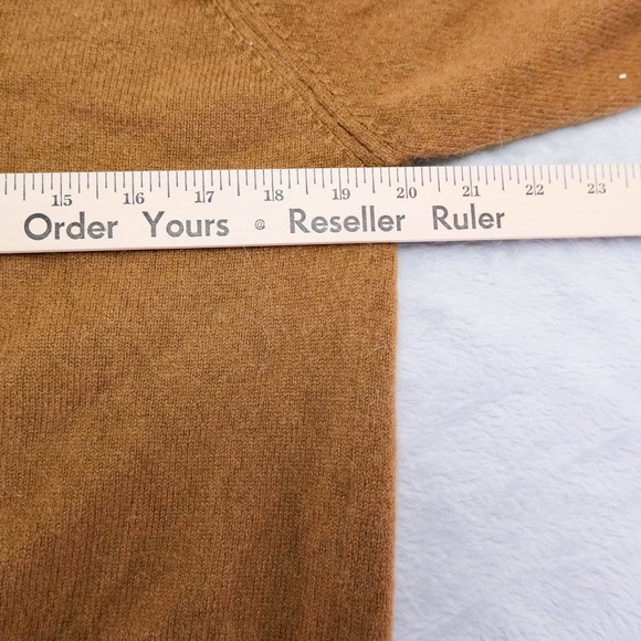 Vintage Lyle & Scott Mens Sweater M/L Scotland Cashmere V-Neck Size Beige 90s - Picture 9 of 9